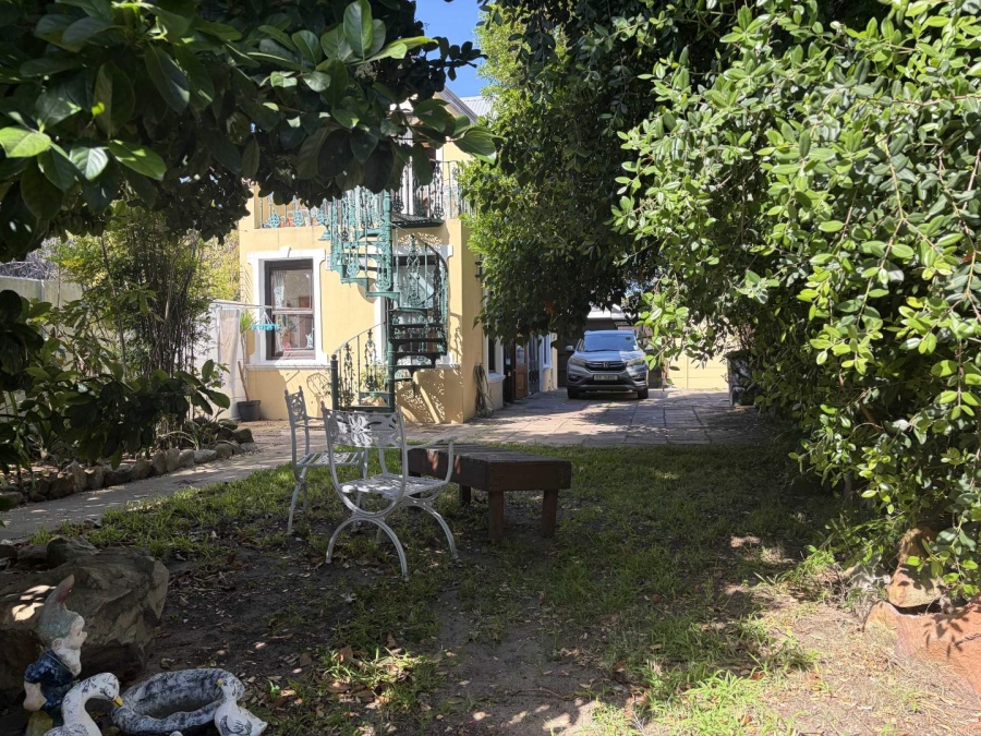 To Let 1 Bedroom Property for Rent in Rondebosch Village Western Cape